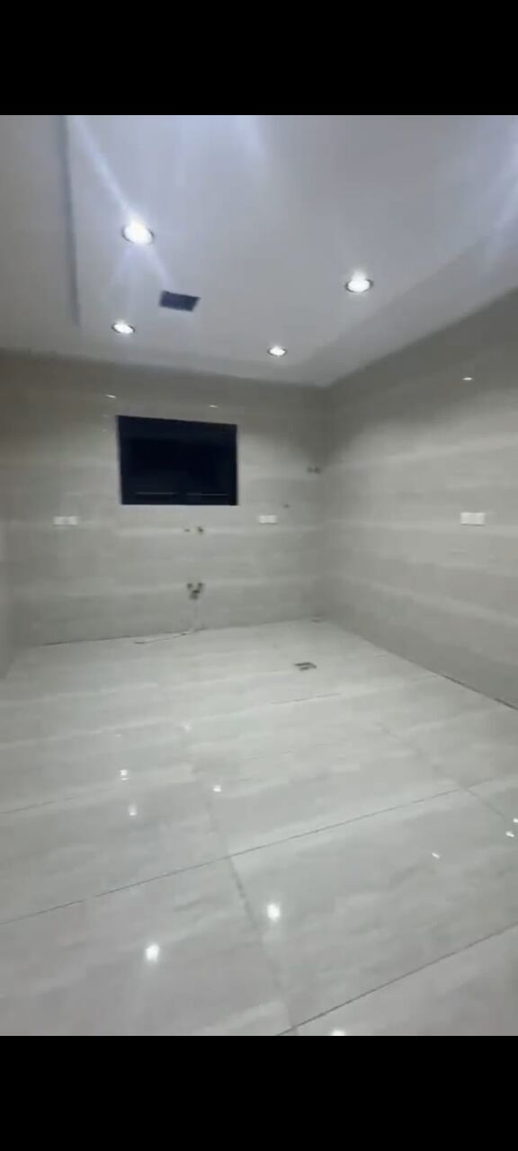 Al Naseem, Apartments, Flats, Houses & Villas, SAR 35000/year,  3 BR,  Brand New Family Apartment First Floor With Large 3 Beadrooms 2 Bath Well Maintain House