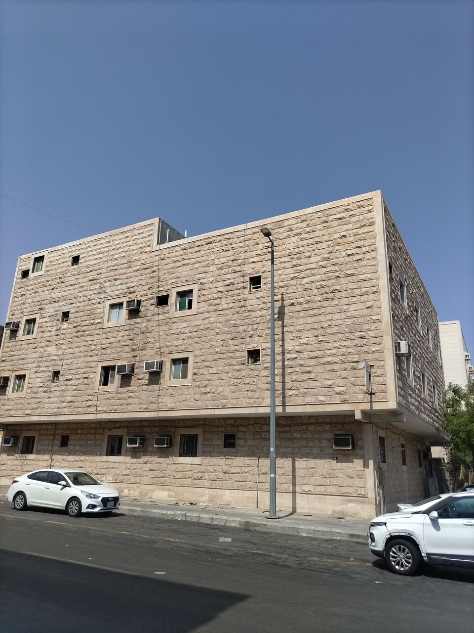 Khobar, Apartments, Flats, Houses & Villas, SAR 16600/year,  2 BR,  Single Apartment For Rent (2 Rooms, Bathroom, Kitchen) - Available 2 Apartments