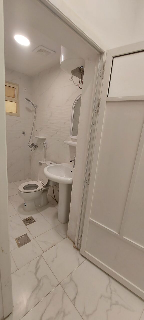 Jubail, Apartments, Flats, Houses & Villas, SAR 2500/month,  Furnished 2BHK Family Flat Near KMC Hospital And Toyota 2500sr Monthly Free Elect,wifi, Wa