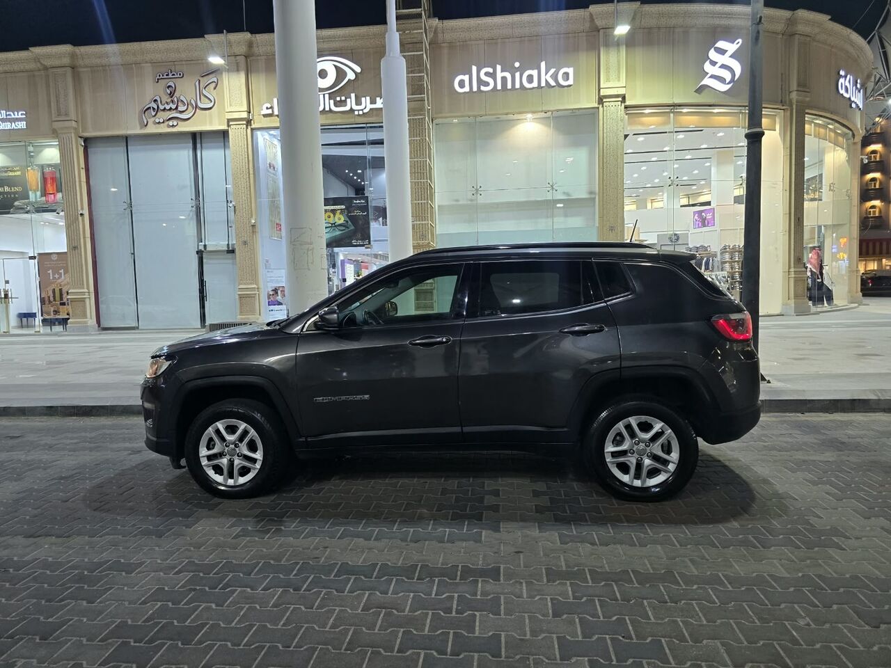 Jeddah, Vehicles, Cars & Trucks , SAR 30000,  Jeep Compass,  2018,  Automatic,  145000 KM,
