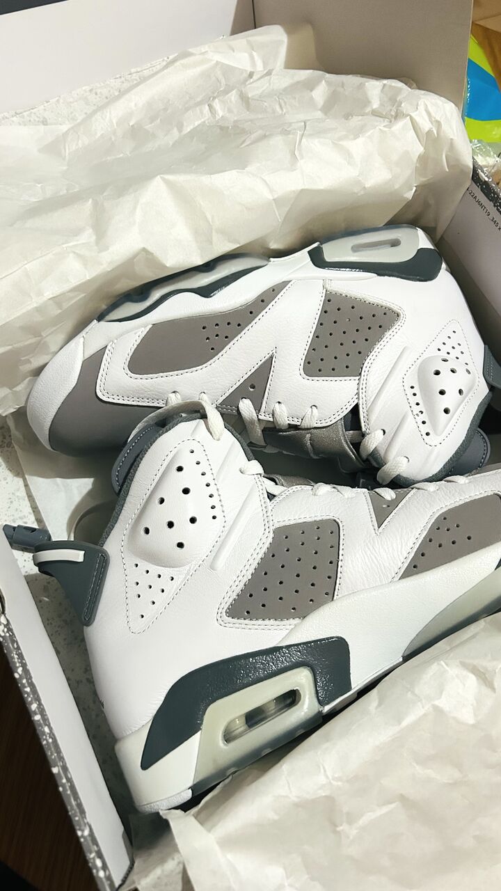 Al Jubail Al Balad, Sporting Goods, SAR 700,  Jordan 6 Retro (white Cool Grey)
