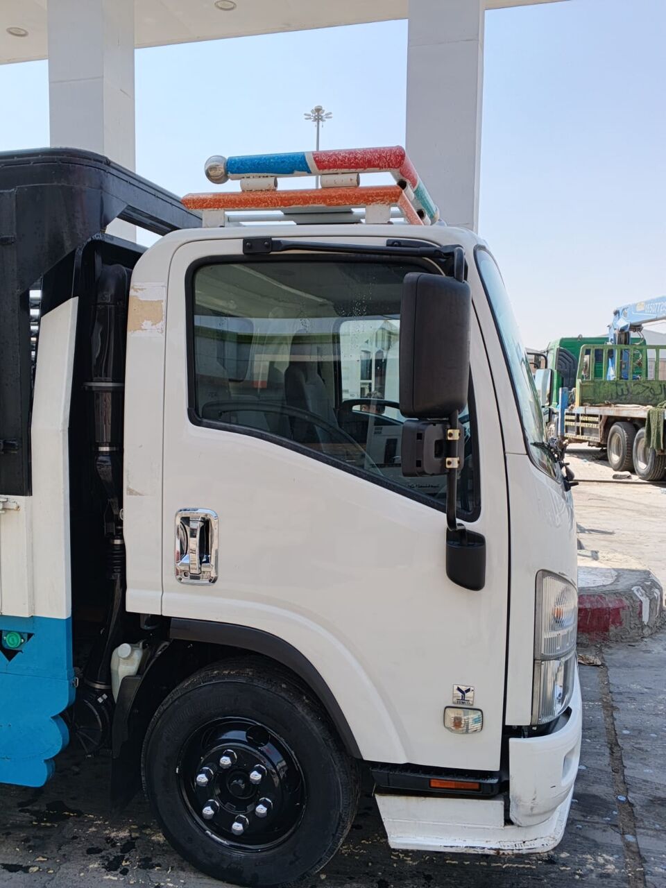 Jubail, Cargo, Isuzu Dyna (6-Meter Cargo Truck) Available For Rent With Loading & Unloading Services