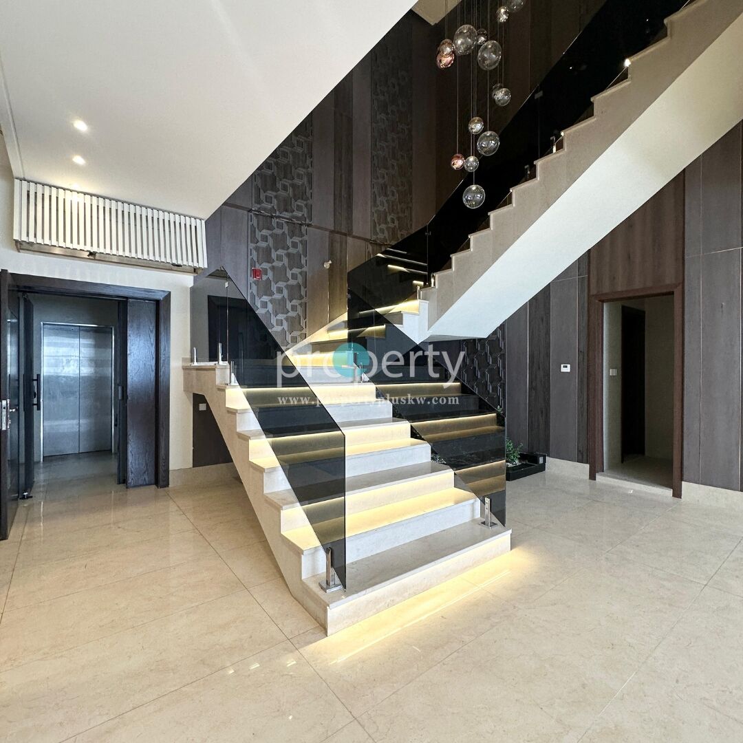 Salmiya, Apartments, Flats, Houses & Villas, KWD 6000/month,  5 BR,  Beautiful Five Bedroom Penthouse For Rent In Salmiya