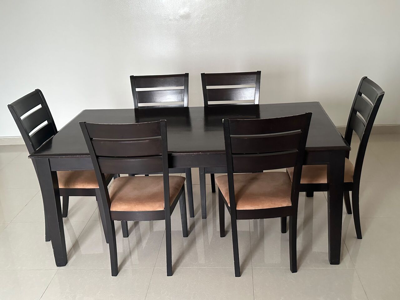 Dammam, Furniture, SAR 950,  Dinning Table For 6 With Chairs (4) For Sale