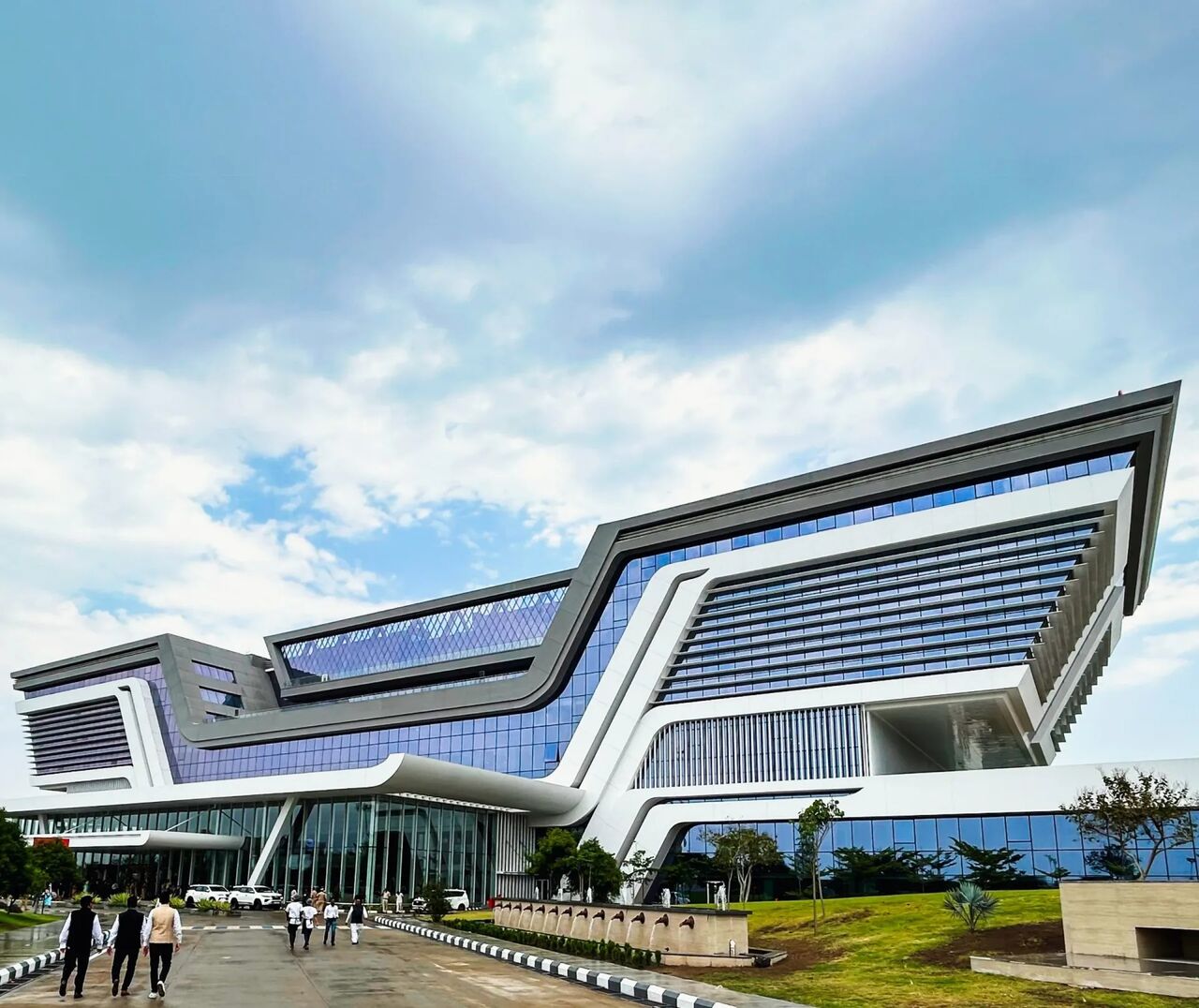 Mumbai, Construction, Enhance Your Building Design With Glass Exterior Wall | Glass Wall Systems