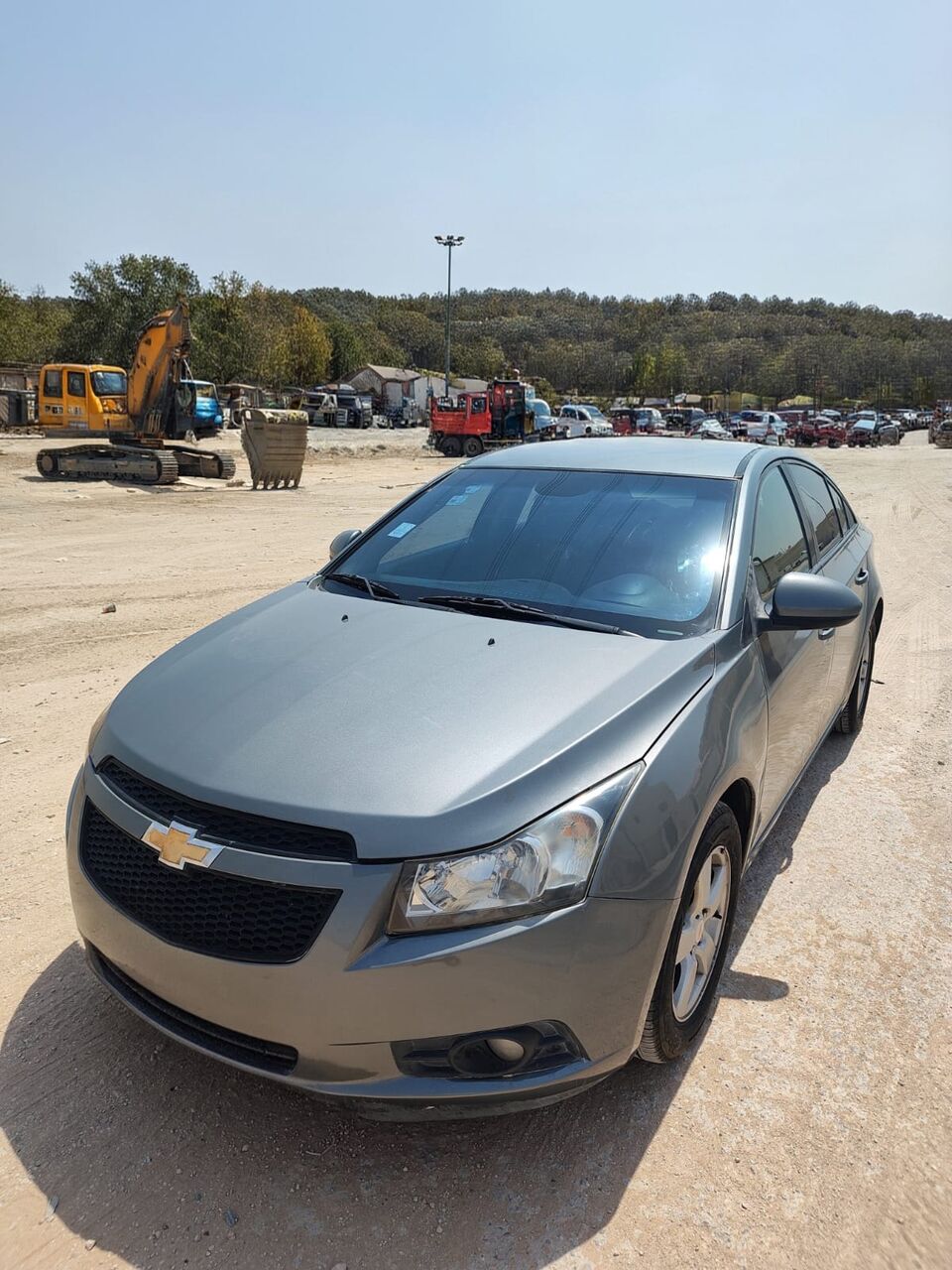 Riyadh, Vehicles, Cars & Trucks , SAR 12500,  Chevrolet Cruze LS,  2010,  Automatic,  196000 KM,  ,