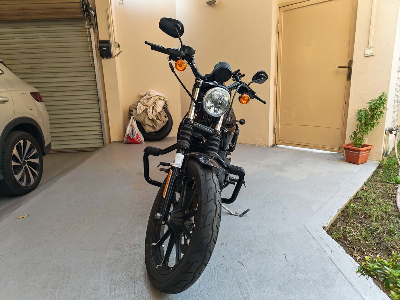 Jeddah, Motorcycles, SAR 36000,  HARLEY-DAVIDSON IRON 883 &ndash; 2020 I Like New, USED Only 2350km