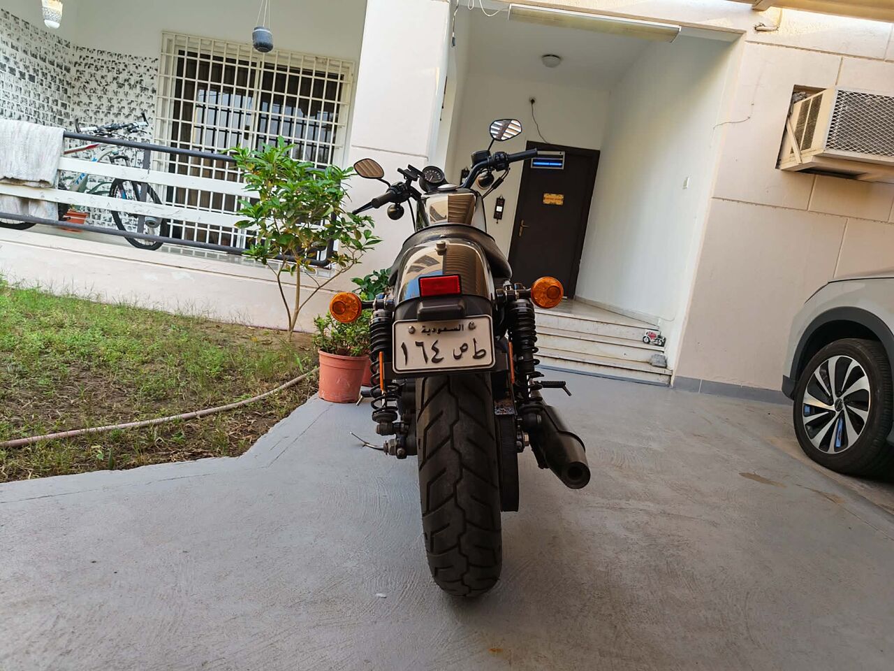 Jeddah, Motorcycles, SAR 36000,  HARLEY-DAVIDSON IRON 883 &ndash; 2020 I Like New, USED Only 2350km
