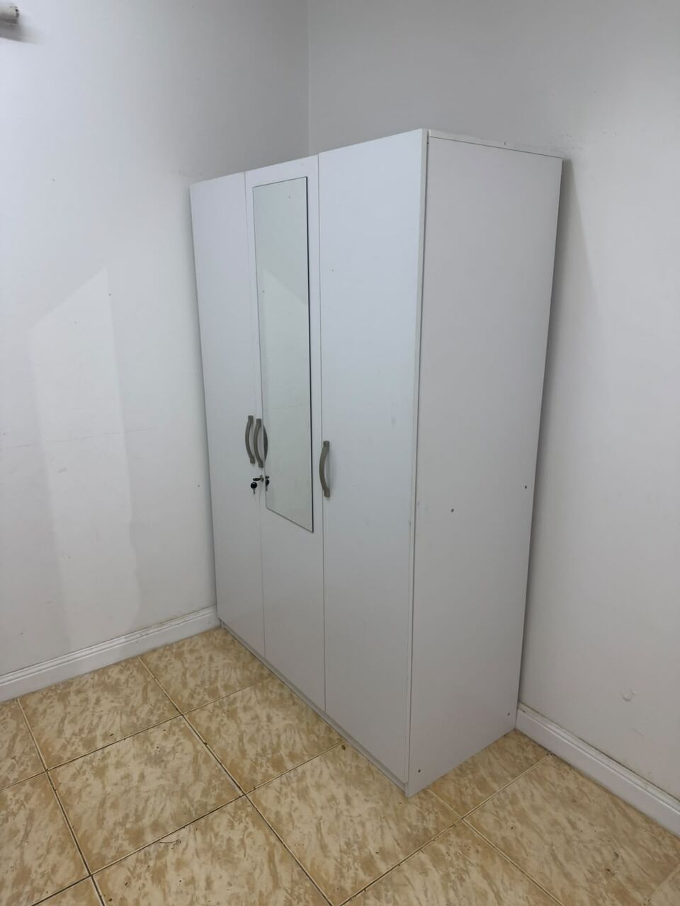 Shaqra, Household Items, SAR 1200,  Furniture Almirah Beds Mattrese, Dinner Table With Chairs 04 Beds, 03 Masttreses