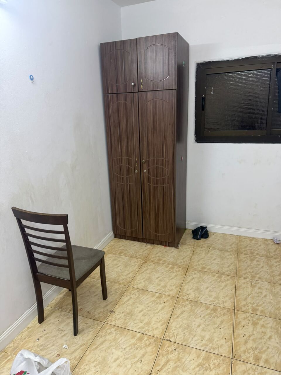 Shaqra, Household Items, SAR 1200,  Furniture Almirah Beds Mattrese, Dinner Table With Chairs 04 Beds, 03 Masttreses