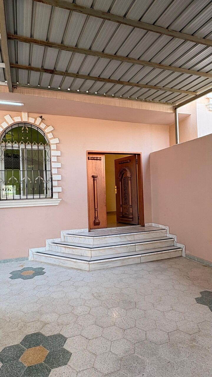 Riyadh, Apartments, Flats, Houses & Villas, SAR 95000/year,  3 BR,  4 Sq. Meter,  Down Floor For Rent 3 Bedrooms Exit 4 Alsahafah District