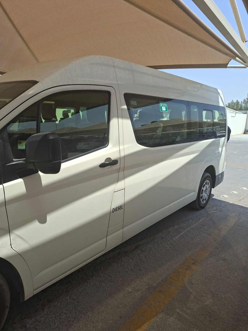 Jubail, Automotive, Toyota Hiace 13-Seater Available For Rent With Professional Driver In Jubail.