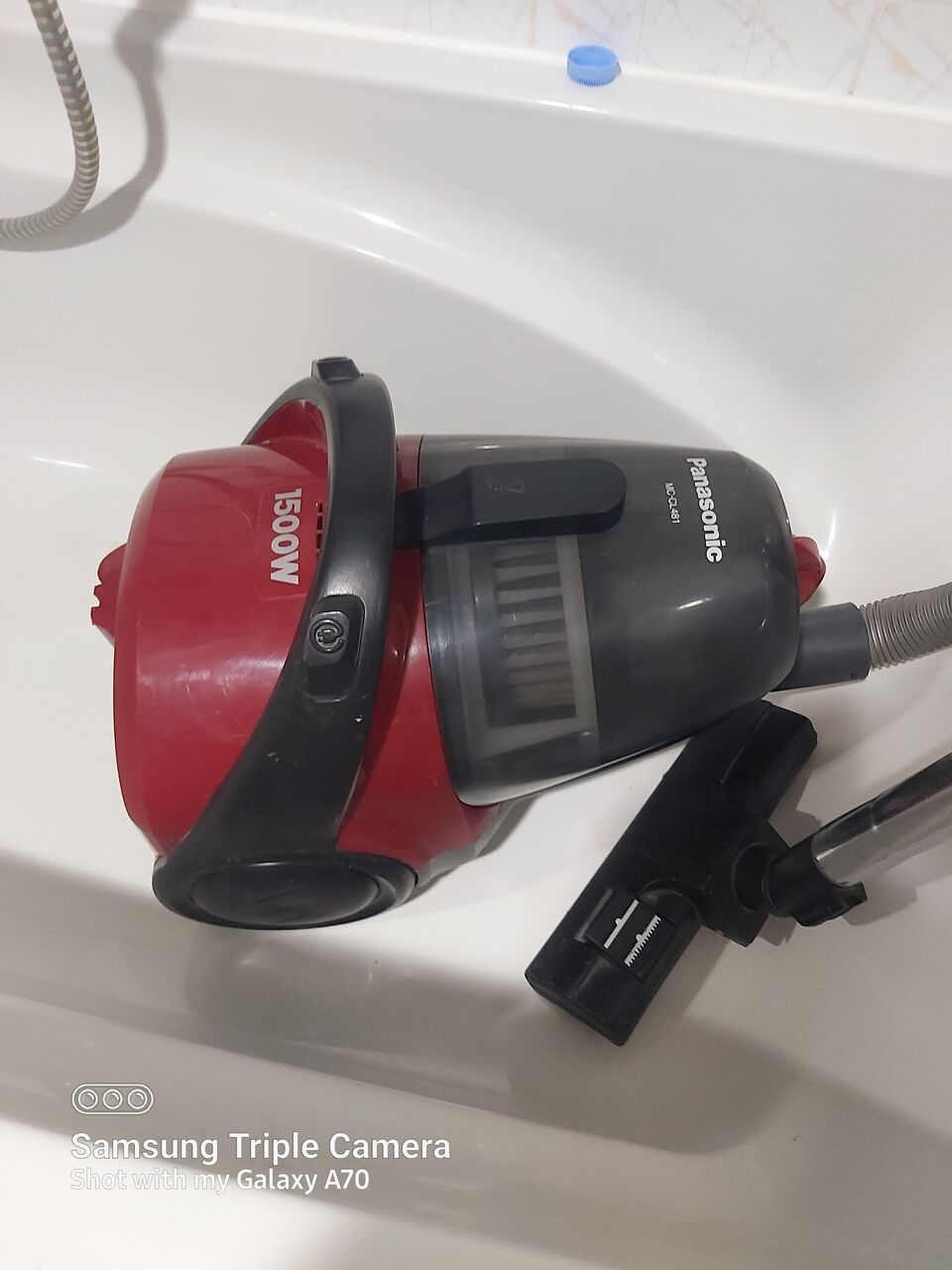 Riyadh, Electronics, SAR 100,  Sell Panasonic Bagless Vacuum Cleaner Red 2.2L 1500W