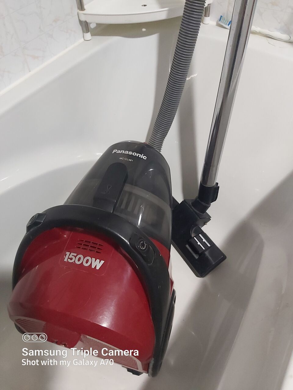 Riyadh, Electronics, SAR 100,  Sell Panasonic Bagless Vacuum Cleaner Red 2.2L 1500W
