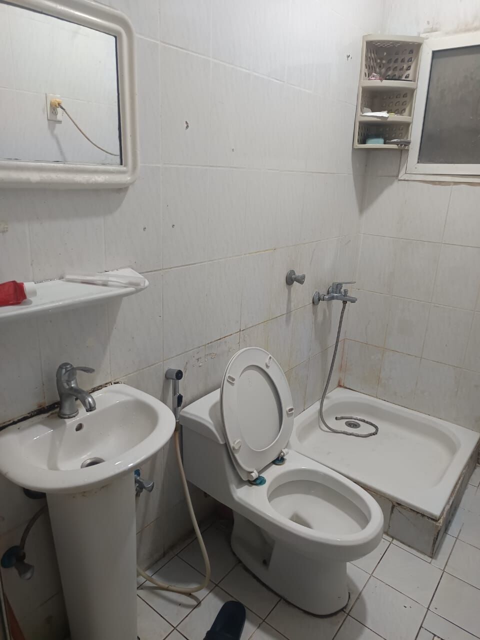 Jubail, Bedspace For Rent, SAR 400/month,  We Have Two Bed Place Avalivable Near Maror Offic Every Thing Is Avalivable For Living