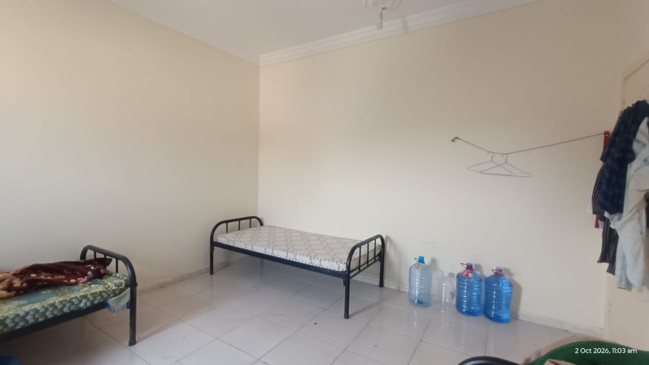 Jeddah, Rooms for Rent, SAR 450/month,  Furnished,  Bed Space Available In A Prime Location In Aziziyah Including Electricity And Water