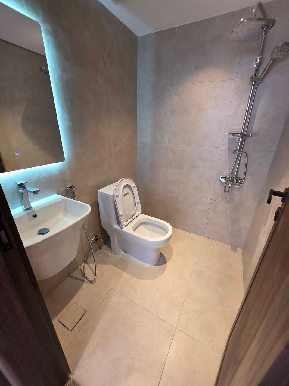 Khobar, Apartments, Flats, Houses & Villas, 3 BR,  BRAND-NEW FAMILY APARTMENTS FOR RENT &ndash; 3 BEDROOM &ndash; SAR 37,600 &ndash; INCLUDING WATER, AC & PRIV
