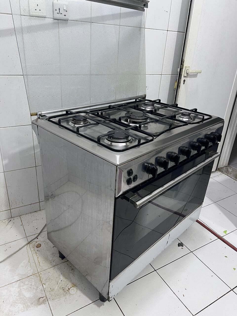 Jeddah, Household Items, (  5 Burners Gas )