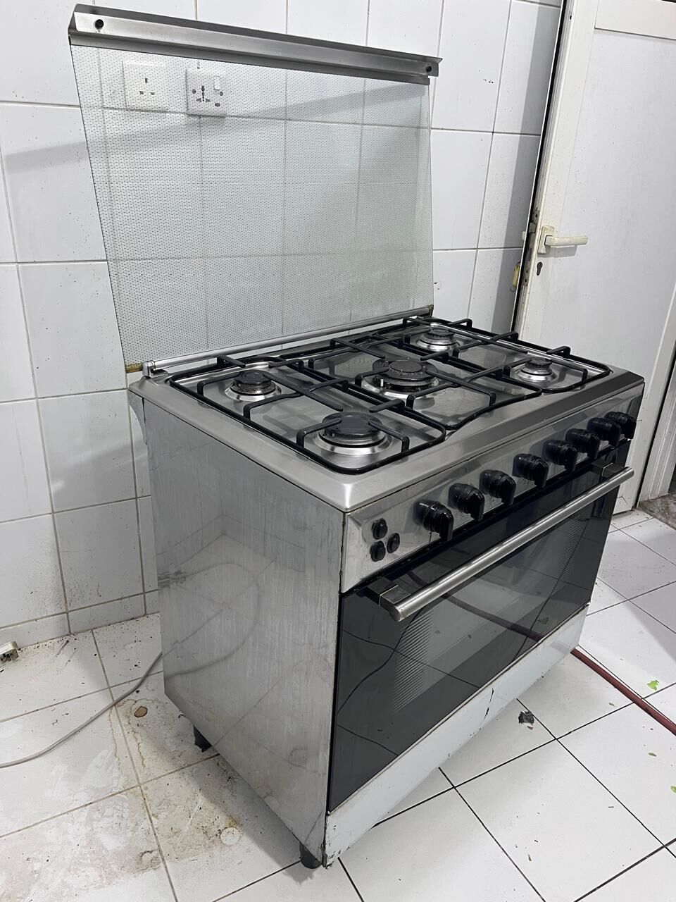 Jeddah, Household Items, (  5 Burners Gas )
