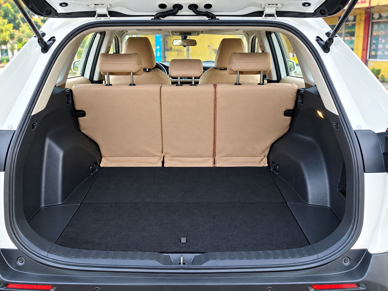 Jubail, Vehicles, Cars & Trucks , SAR 65000,  Toyota RAV4,  2019,  Automatic,  190000 KM,