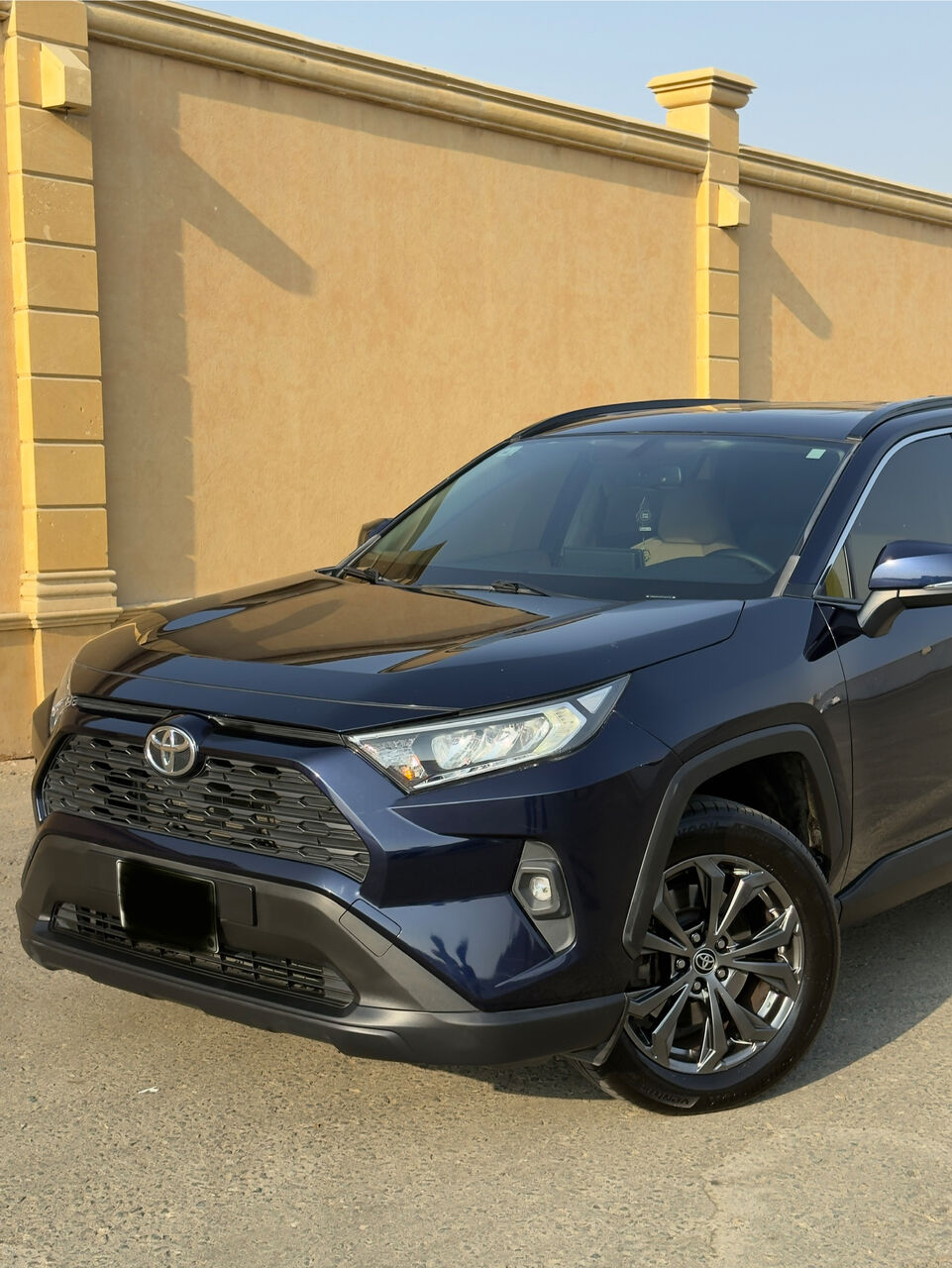 Jeddah, Vehicles, Cars & Trucks , SAR 105000,  Toyota RAV4,  2023,  Automatic,  77000 KM,    XLE (Mid)