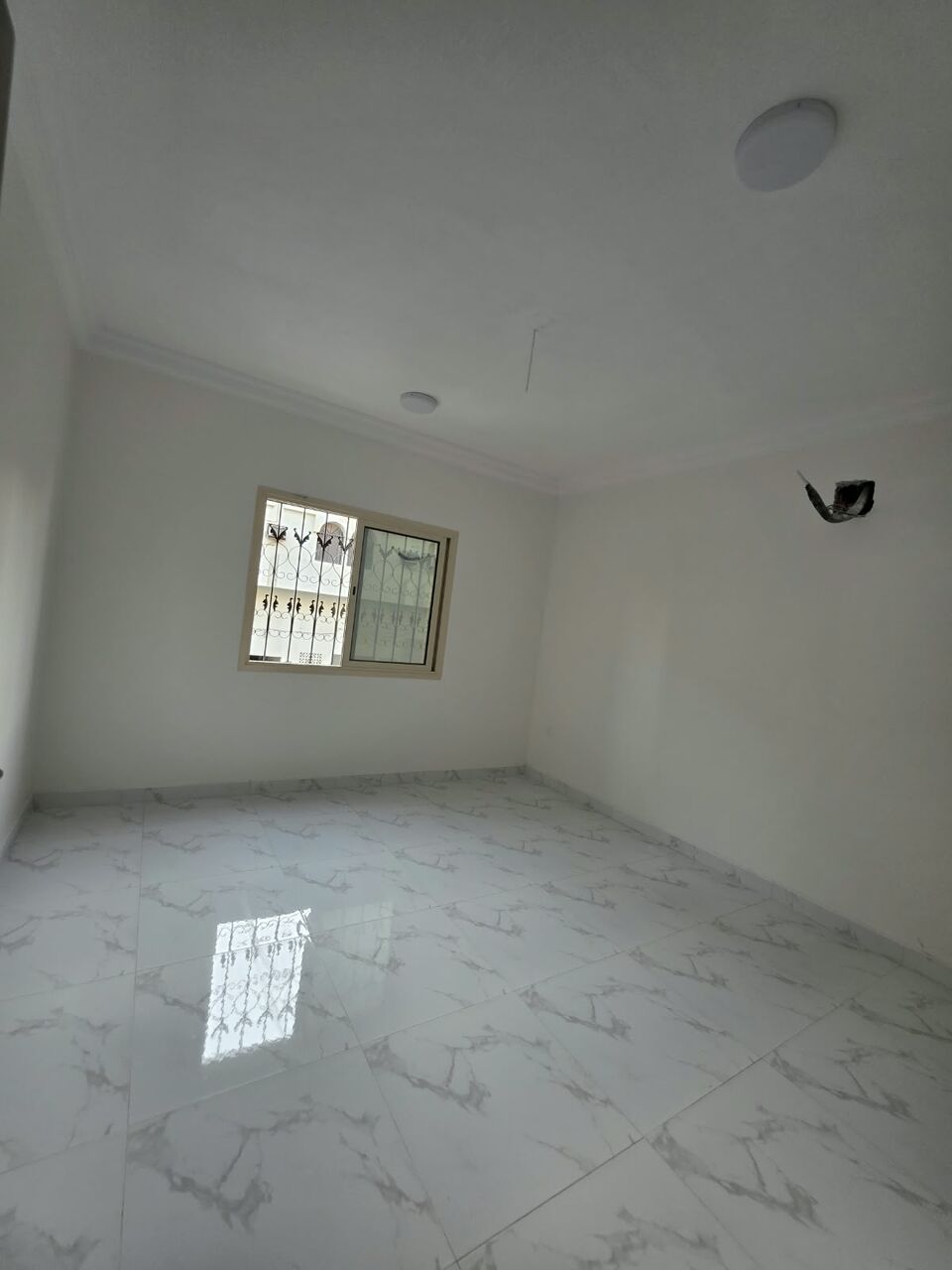 Khobar, Apartments, Flats, Houses & Villas, SAR 1850/month,  2 BR,  Consists Of:- 2 Bedrooms, Room   2 Bathrooms, And A Kitchen,  Fast Floor, External Apartme