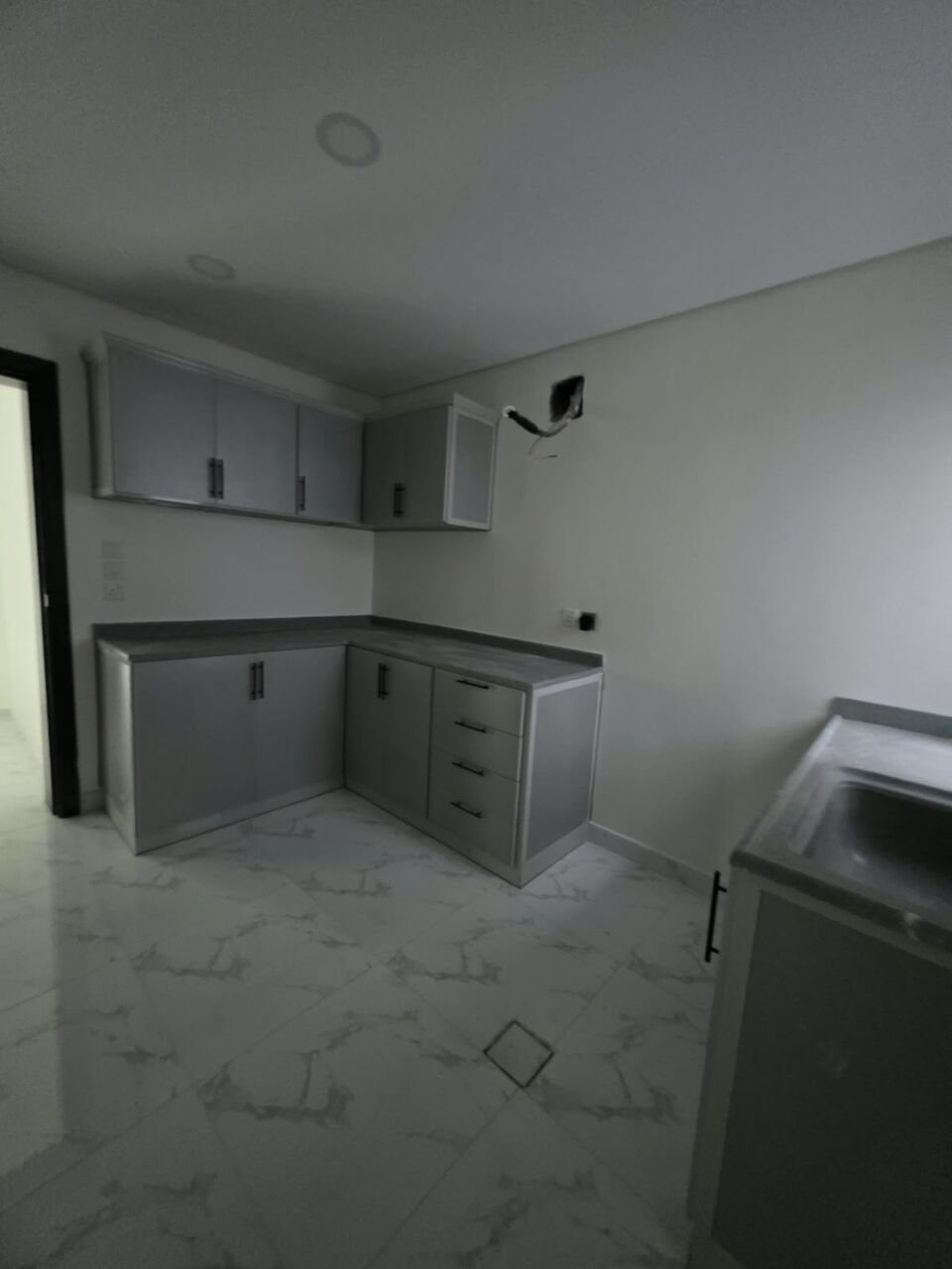 Khobar, Apartments, Flats, Houses & Villas, SAR 1850/month,  2 BR,  Consists Of:- 2 Bedrooms, Room   2 Bathrooms, And A Kitchen,  Fast Floor, External Apartme
