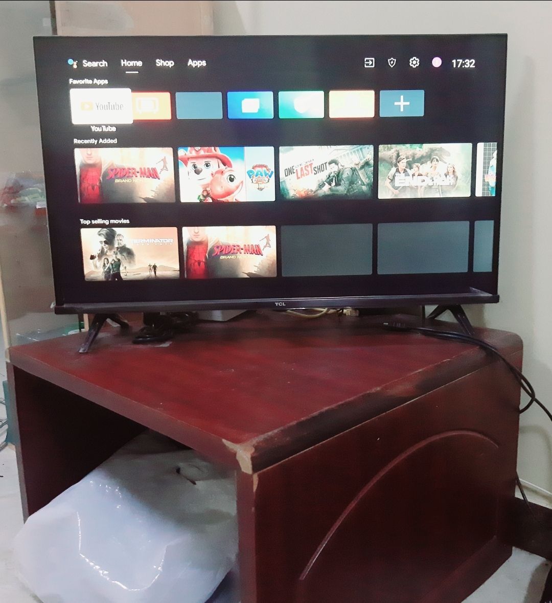 Al Jubail Al Balad, Electronics, Sar 300,  Android TV With Table