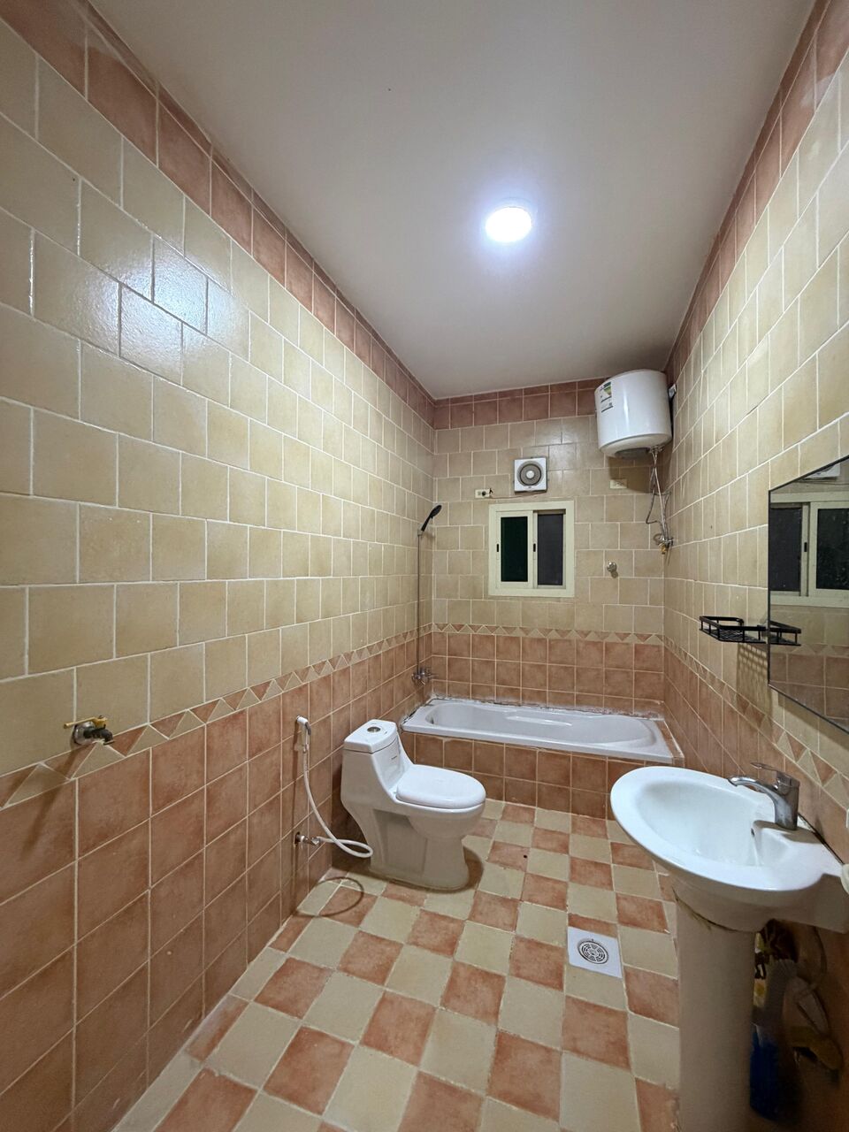 Dammam, Apartments, Flats, Houses & Villas, SAR 27500/year,  3 BR,  Family Apartment For Rent 23/112