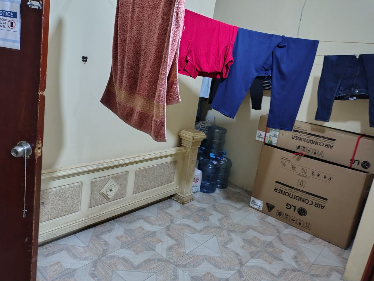 Jubail, Bedspace For Rent, SAR 450/month,  I BHK Full Furnished Flat.for One Executive Person.