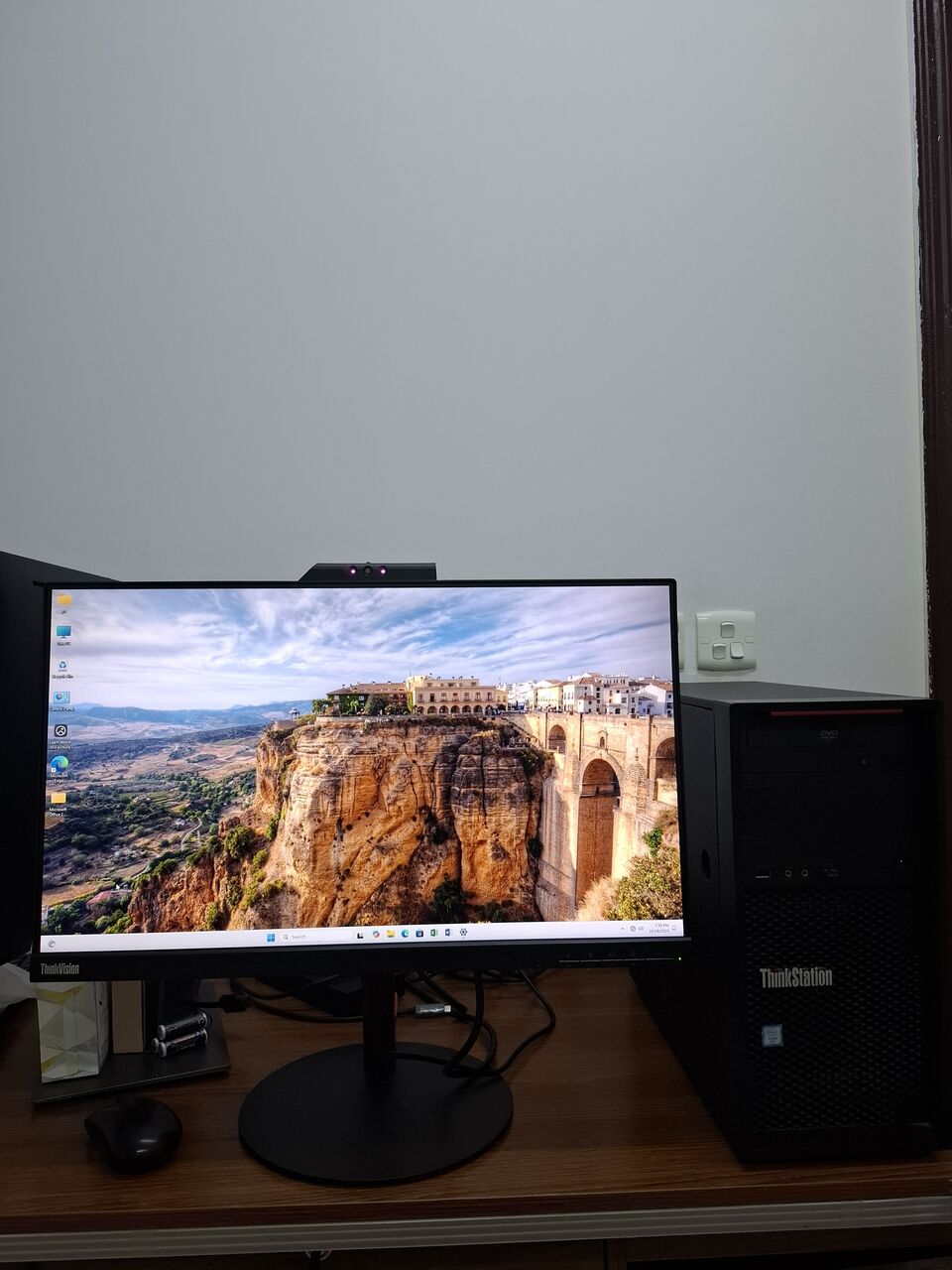 Riyadh, Computers, SAR 3200,  Lenovo ThinkStation P520c Workstation With The Below Configuration For Sale