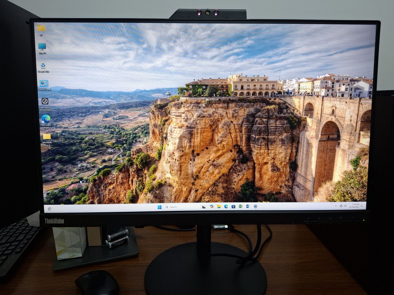 Riyadh, Computers, SAR 3200,  Lenovo ThinkStation P520c Workstation With The Below Configuration For Sale