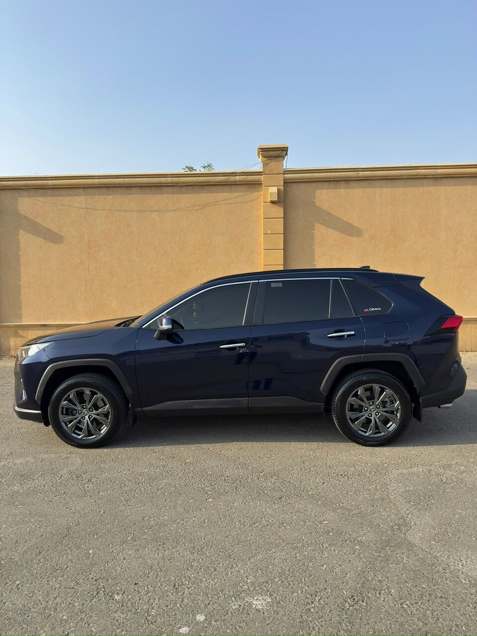 Jeddah, Vehicles, Cars & Trucks , SAR 105000,  Toyota RAV4,  2023,  Automatic,  77000 KM,    XLE Mid-Option, AWD (4x4)