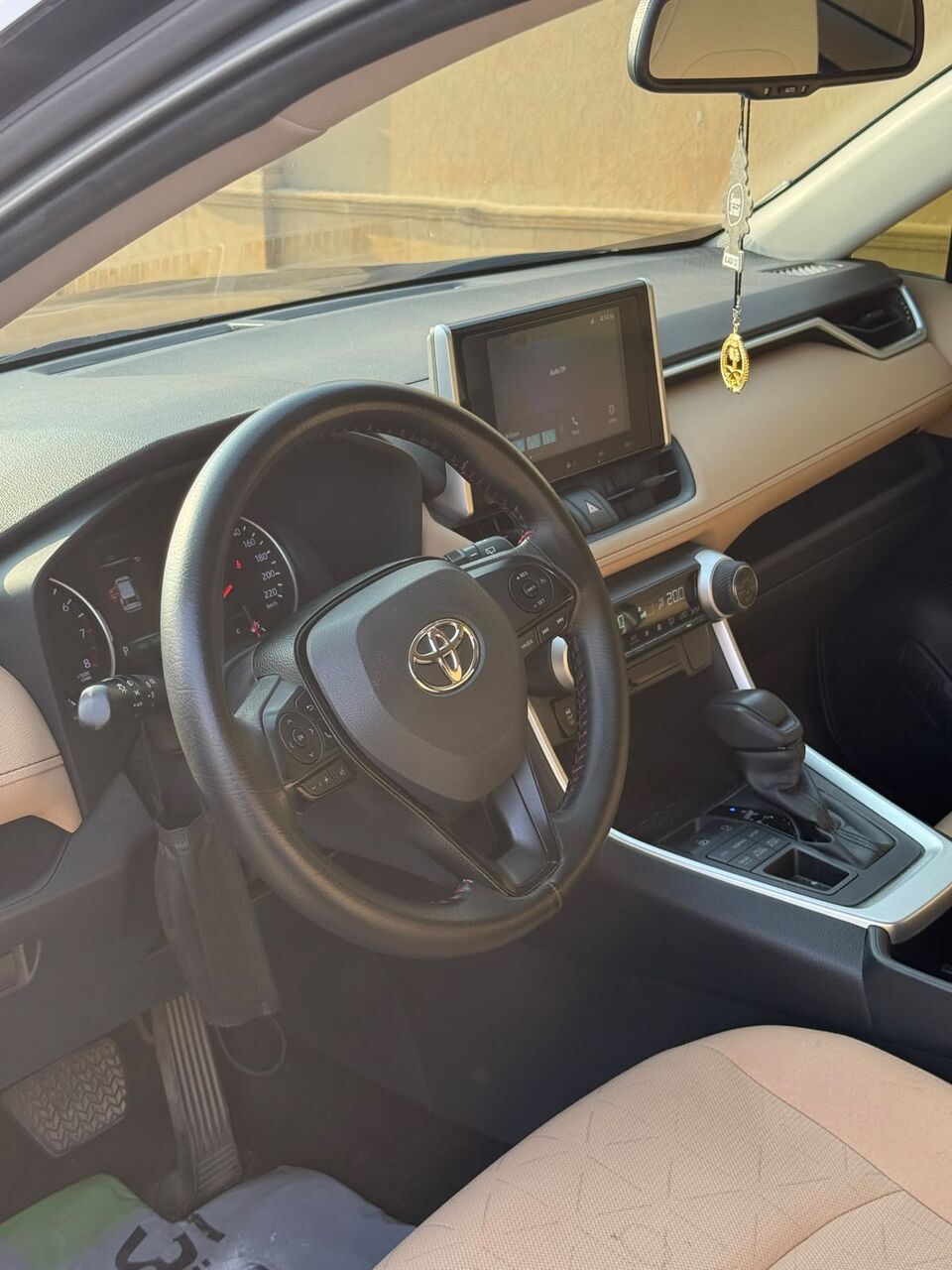 Jeddah, Vehicles, Cars & Trucks , SAR 105000,  Toyota RAV4,  2023,  Automatic,  77000 KM,    XLE Mid-Option, AWD (4x4)