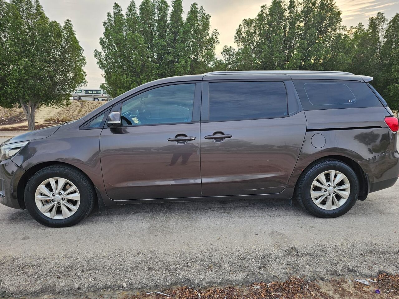 Jubail, Vehicles, Cars & Trucks , SAR 35000,  Kia Carnival,  2017,  Automatic,  292000 KM,  Full Option SUV, Family Used