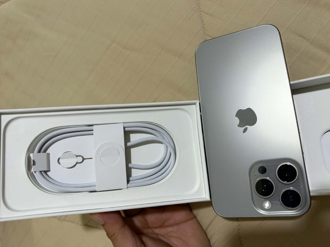 Al Khobar Al Shamalia, Mobile Phones, SAR 3500,  Iphone 16 Promax 256GB