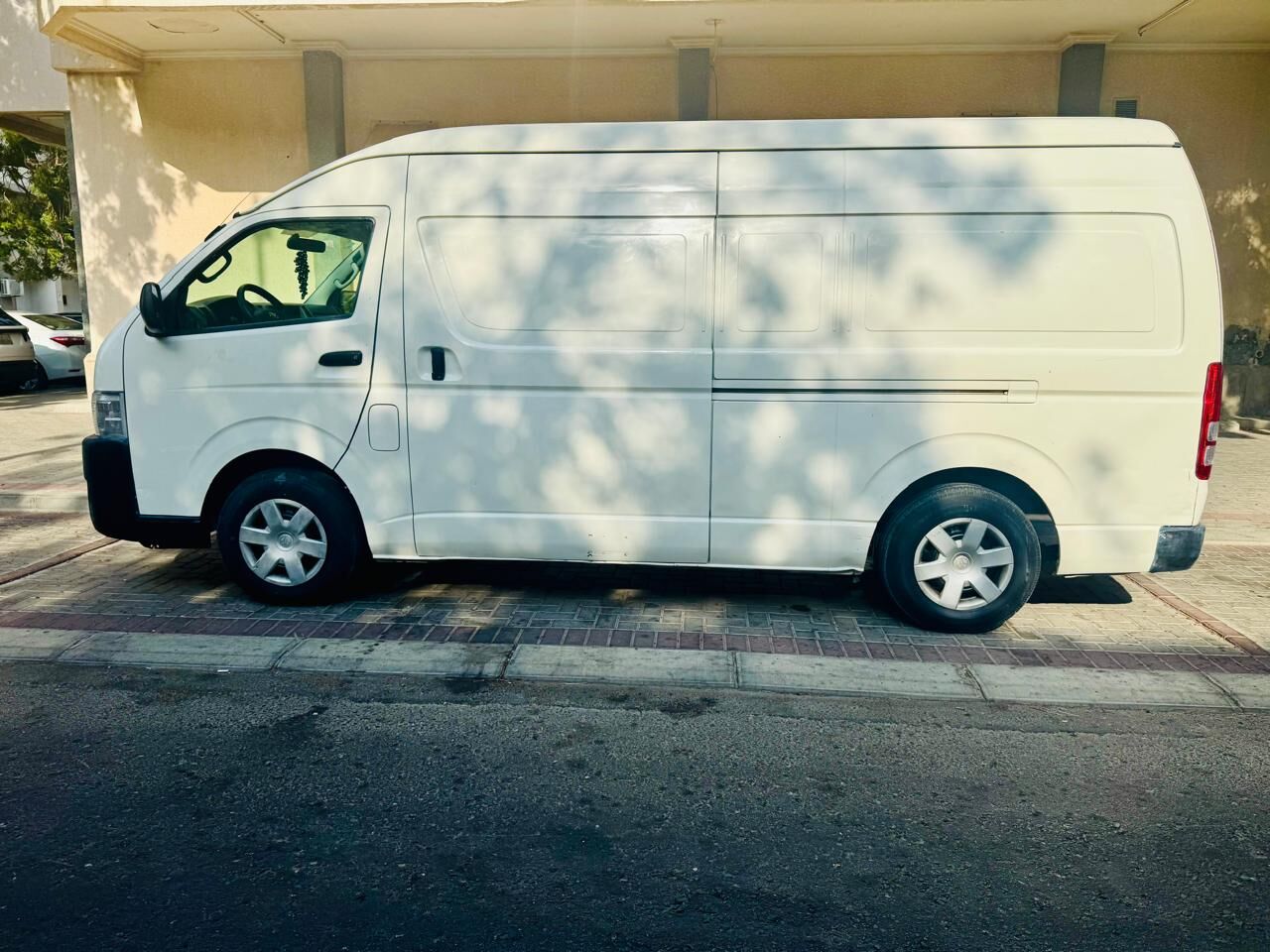 Jeddah, Vehicles, Cars & Trucks , SAR 56000,  Toyota Hi-Ace Hi Roof,  2015,  Manual,  449000 KM,  Original Condition