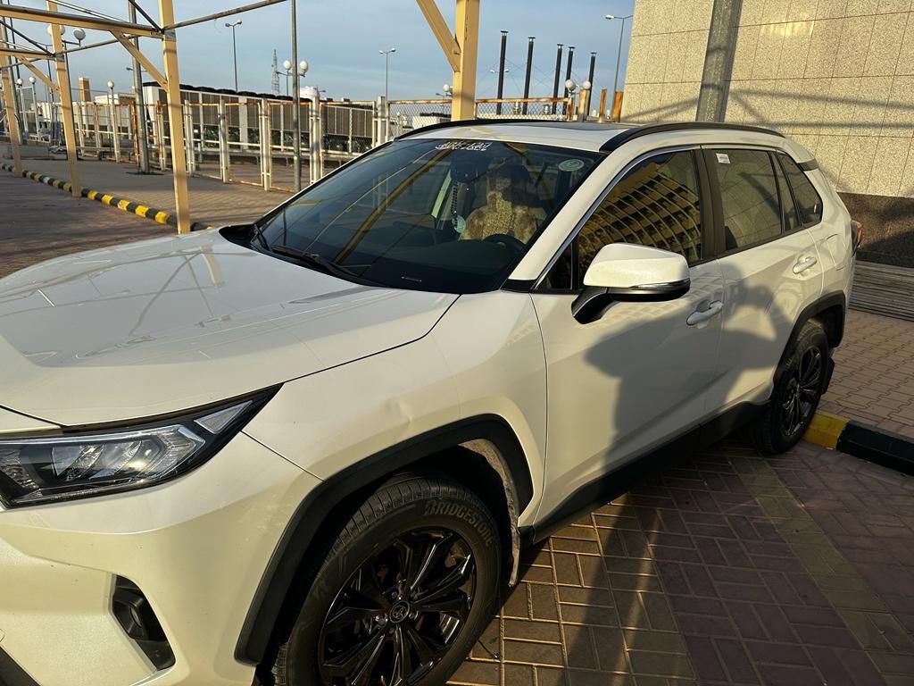 Olaya, Vehicles, Cars & Trucks , SAR 102500,  Toyota RAV4,  2022,  Automatic,  79000 KM,  FOR SALE &ndash;  FULL OPTION | /2023MODEL/WHITE COLOR/Single Owner