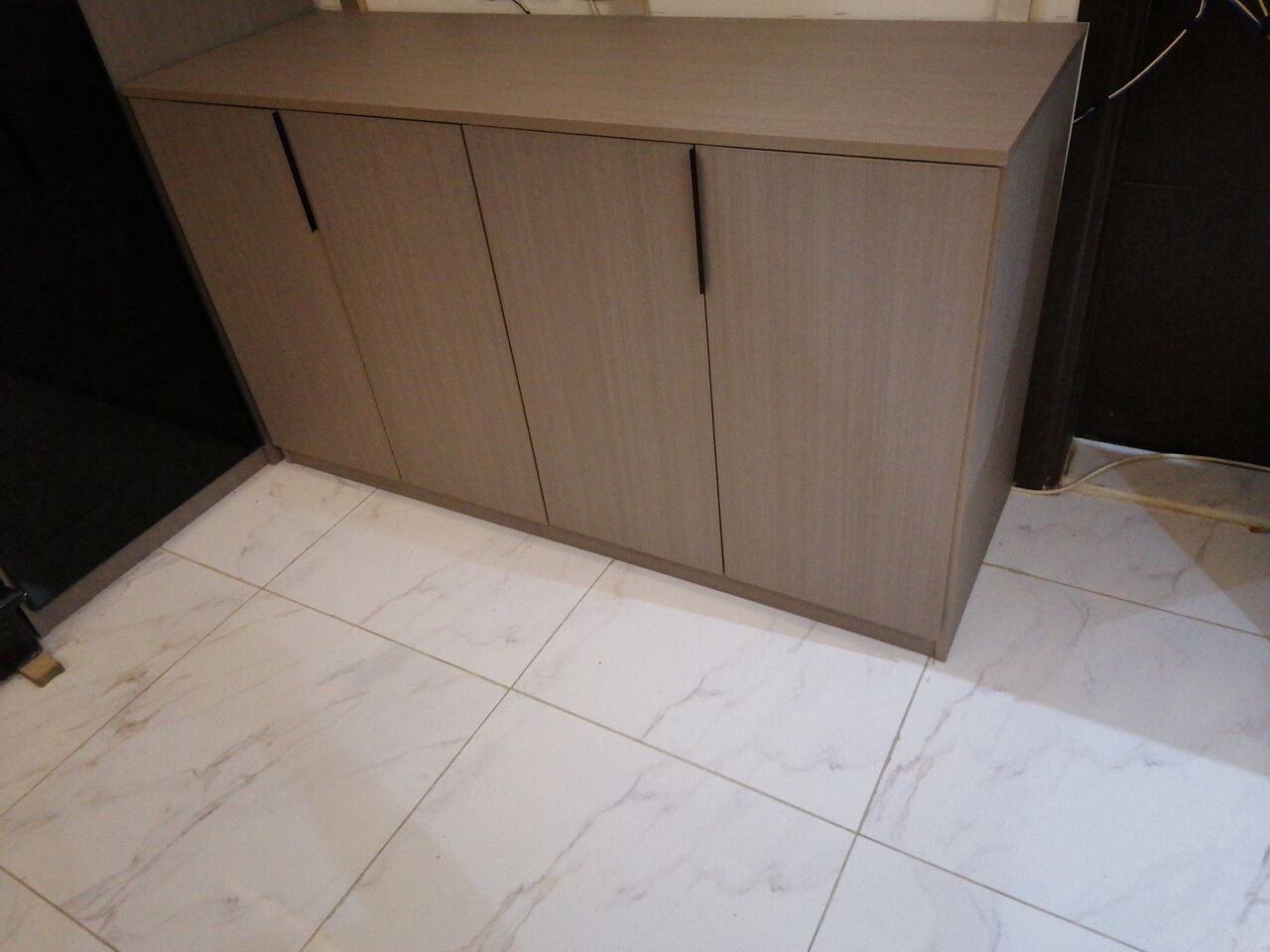Abraq Ul Raghama, Furniture, SAR 1000,  LCD  Table Stylish