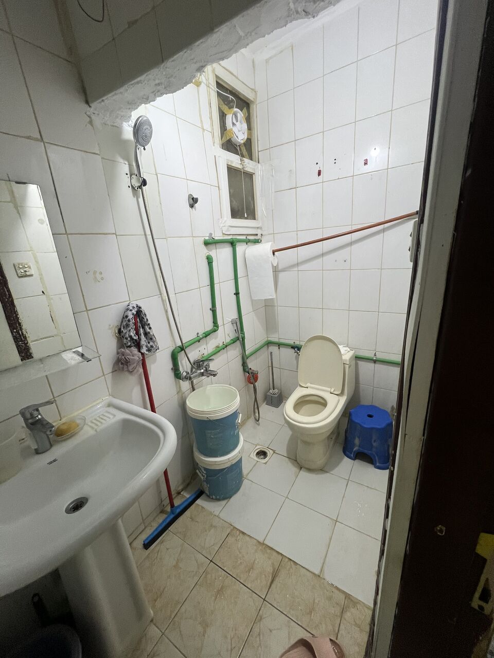 Riyadh, Apartments, Flats, Houses & Villas, SAR 15/year,  2 BR,  4546 Sq. Meter,  2 Rooms Sharing Flat Is Available For Immediate Occupancy With Separate Kitchen & Washroom