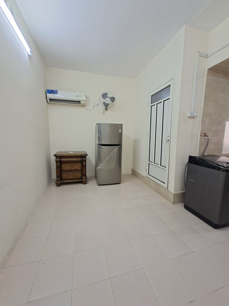 Gudaibiya, Apartments, Flats, Houses & Villas, BHD 180/month,  1 BR,  Furnished Bright 1BHK With Ewa In Gudaibiya,Neat & Clean Flat @ 35547951