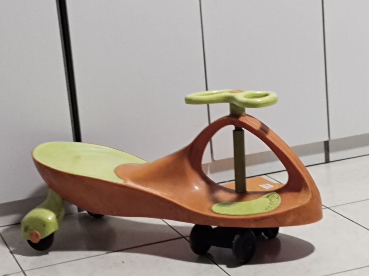 Riyadh, Baby & Kid Stuff, SAR 60,  Ziggy Swing Car
