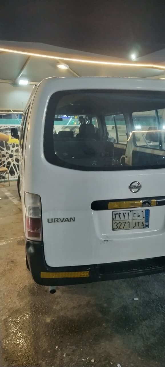 Al Jalawiyah, Vehicles, Cars & Trucks , SAR 25000,  Nissan Urvan,  2010,  Manual,  500000 KM,    MINT CONDITION Urgent Sale