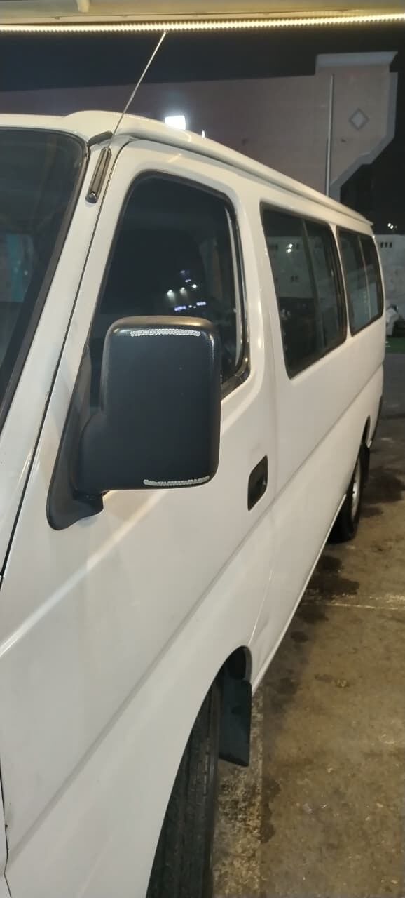 Al Jalawiyah, Vehicles, Cars & Trucks , SAR 25000,  Nissan Urvan,  2010,  Manual,  500000 KM,    MINT CONDITION Urgent Sale