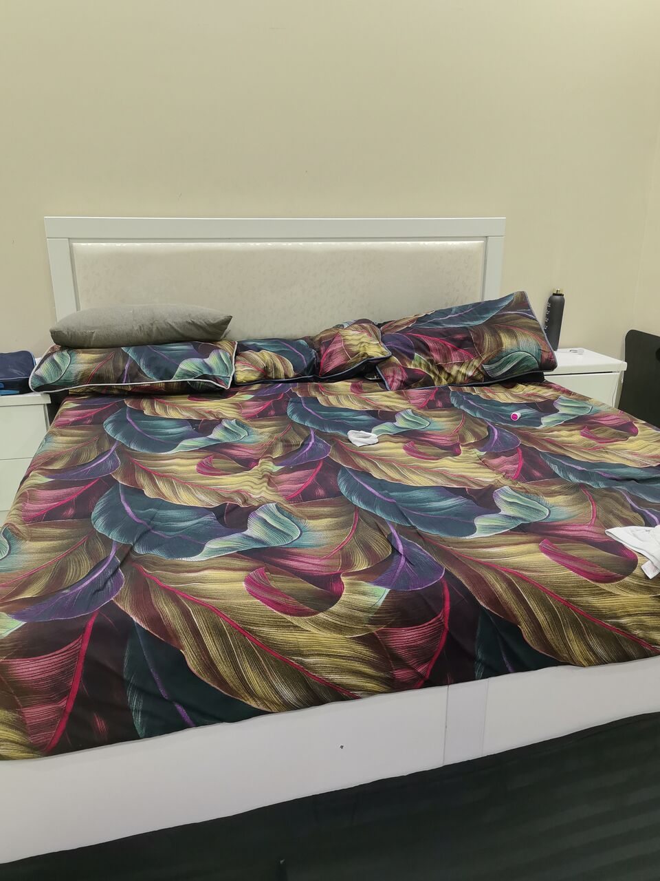 Jeddah, Furniture, SAR 750,  Bed With Mattress & Stove