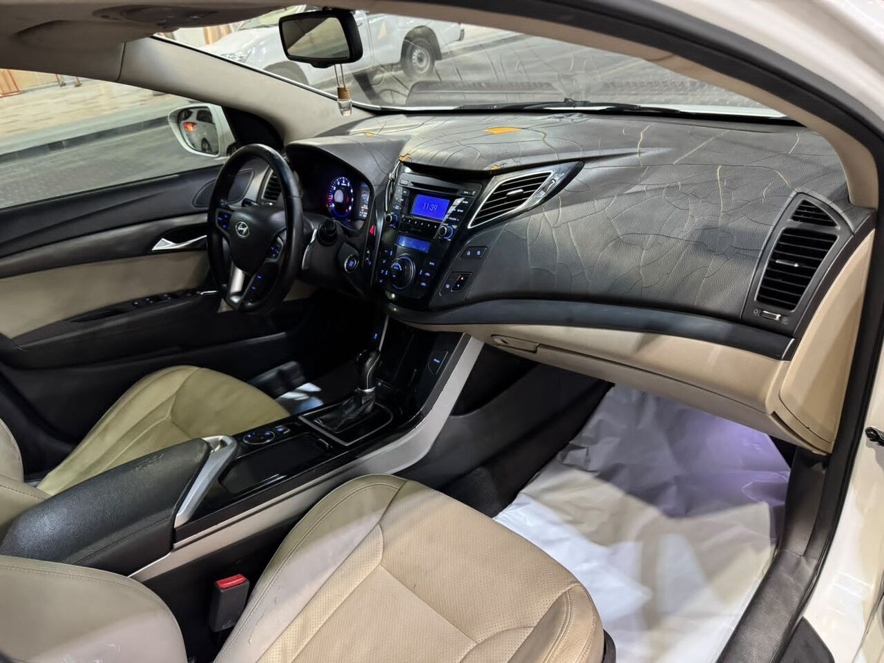 Jeddah, Items Wanted, Hyundai I40 ( 4 Cylinders) Panoramic Roof