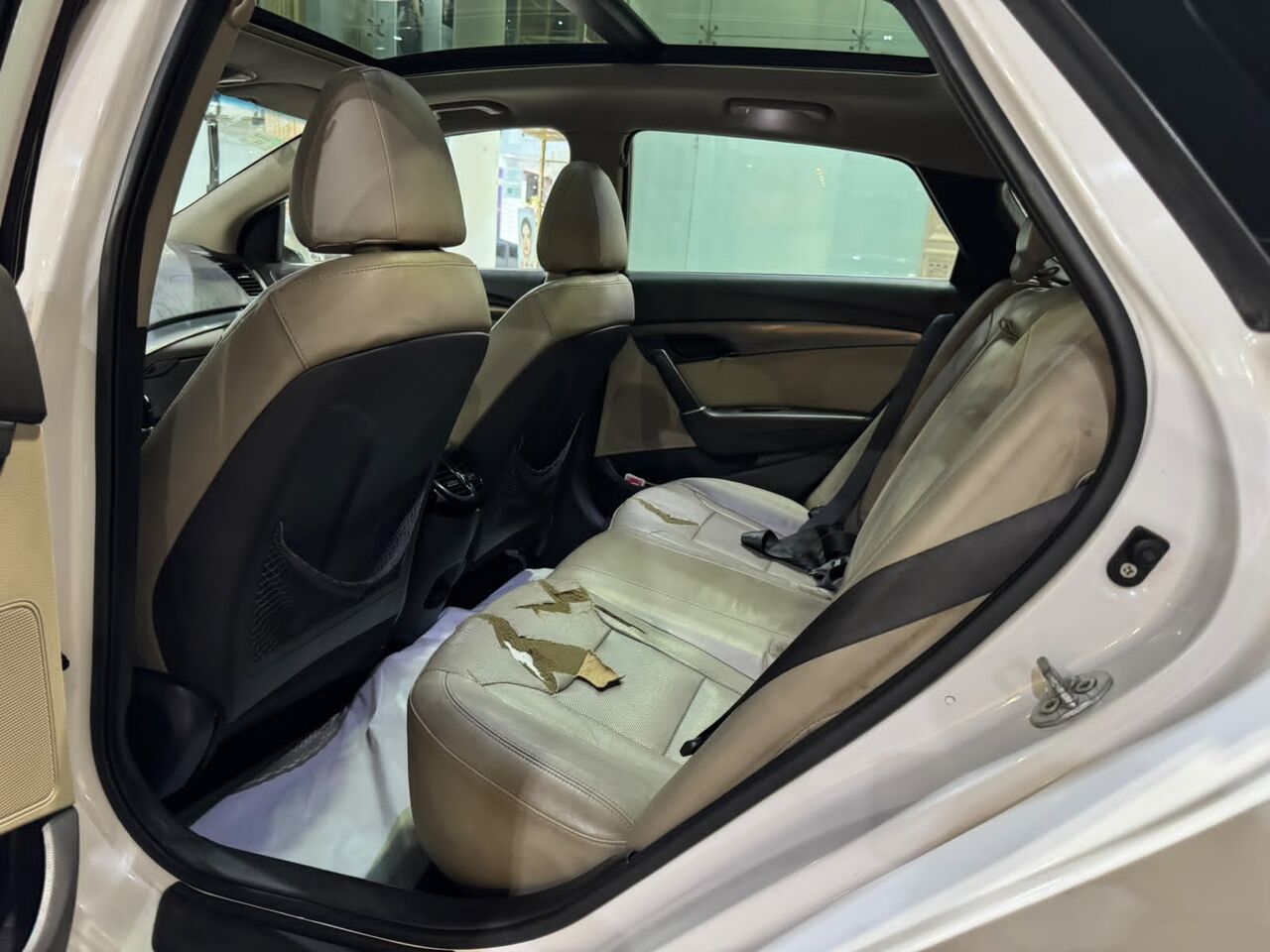 Jeddah, Items Wanted, Hyundai I40 ( 4 Cylinders) Panoramic Roof