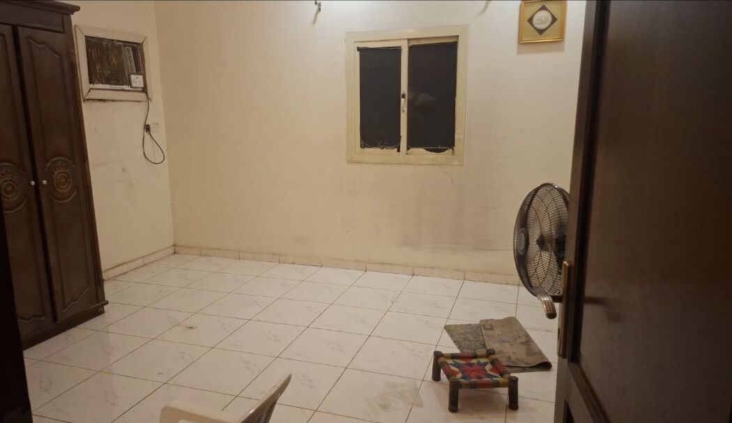 Jeddah, Rooms for Rent, SAR 600/month,  Furnished Sharing Room With Separate Bathroom Available