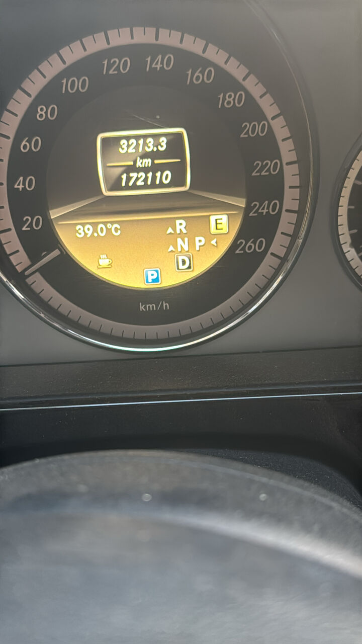 Riyadh, Vehicles, Cars & Trucks , SAR 45000,  Mercedes-Benz 300E,  2012,  Automatic,  172000 KM,  ⁠Mercedes-Benz E300  (W212) - Original AMG Kit - Panoramic Sunroof - 172,000 Km