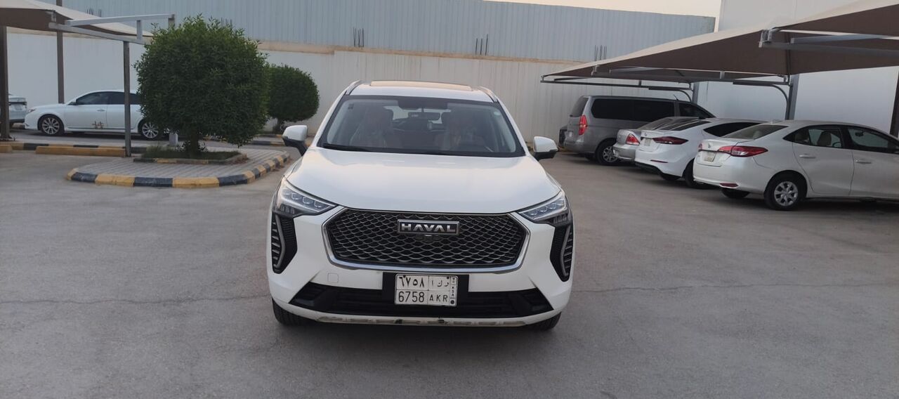 Riyadh, Vehicles, Cars & Trucks , Sar 46000,  Haval Jolion,  2024,  Automatic,  152000 KM,   Half Full Option  Model  , Well Maintained